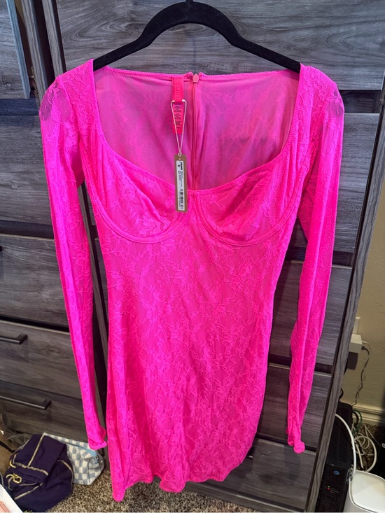 SKIMS Dresses & Skirts - SKIMS Hot Pink Lace Long Sleeve Bodycon Dress